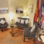 Le Hotel 3*