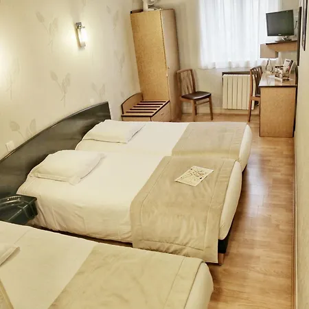 Le Hotel 3*